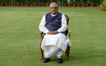 अटल बिहारी वाजपेयी की 100वें जयंती पर श्रद्धांजलि समारोह में शामिल हुए राष्ट्रपति और प्रधानमंत्री