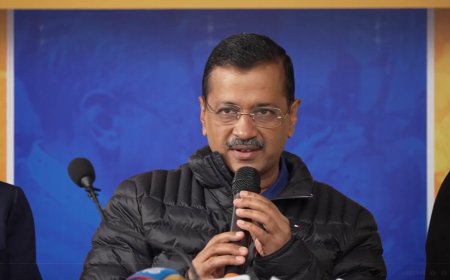 पहलवानों और बॉडीबिल्डरों ने अरविंद केजरीवाल की उपस्थिति में आम आदमी पार्टी (AAP) जॉइन की