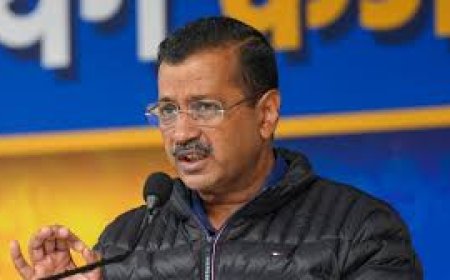 अरविंद केजरीवाल ने चुनाव आयुक्त को पत्र लिखकर चुनाव अधिकारी के खिलाफ कार्यवाई की, की मांग
