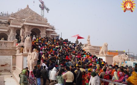 राम मंदिर निर्माण के बाद अयोध्या की अर्थव्यवस्था में हुआ जबरदस्त उभार, पर्यटकों की संख्या दस गुना बढ़ी