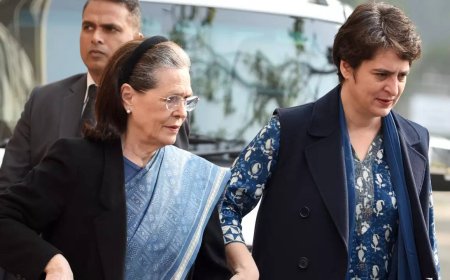 कांग्रेस अध्यक्ष सोनिया गांधी की प्रतिक्रिया ने राष्ट्रपति के अभिभाषण के बाद संसद में विवाद खड़ा किया