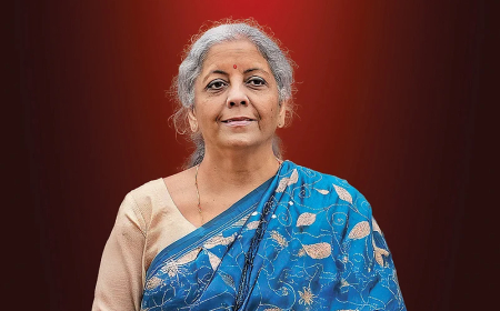 वित्त मंत्री निर्मला सीतारमण ने अमेरिकी डॉलर के मुकाबले रुपए की गिरावट पर चिंता जताई, लेकिन आलोचनाओं को गलत ठहराया