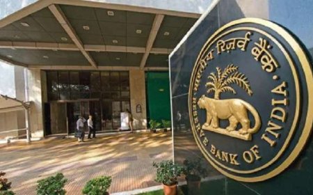 RBI ने इस बैंक पर क्यों लगाया बैन: ग्राहकों को कैसे मिलेंगे उनके पैसे....?