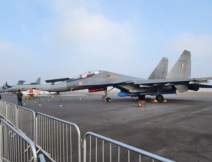 तेजस की डिलीवरी का HAL का आश्वासन, तकनीकी समस्याएं हल जल्द ही शुरू होगी आपूर्ति