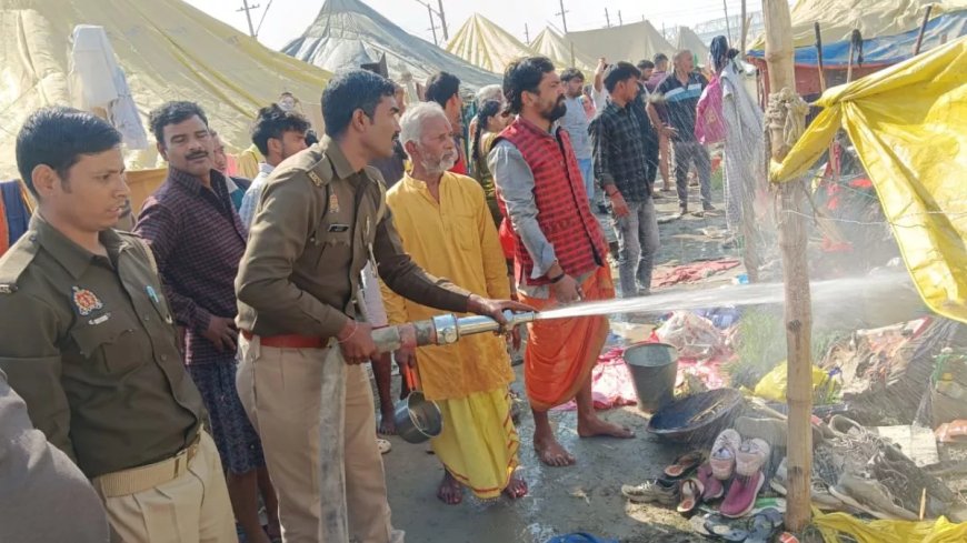 सिलेंडर लीकेज से मेला क्षेत्र में लगी आग, कल्पवासी का टेंट जलकर राख
