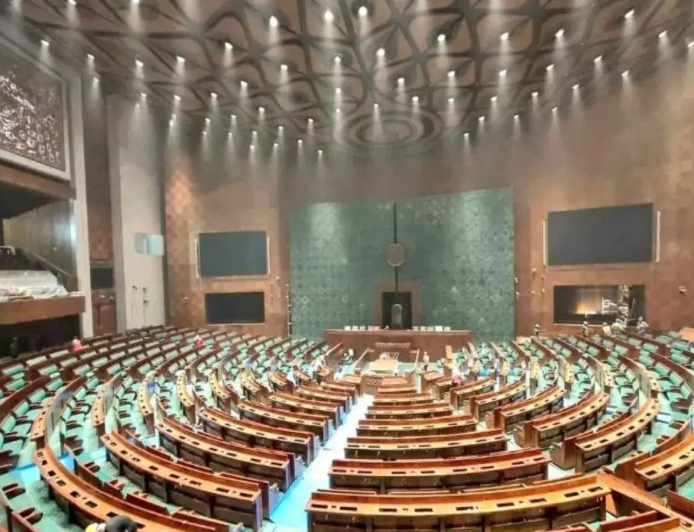 "घुसपैठियों की खैर नहीं, 4 पुराने कानून होंगे खत्म; जानिए सजा के प्रावधान"